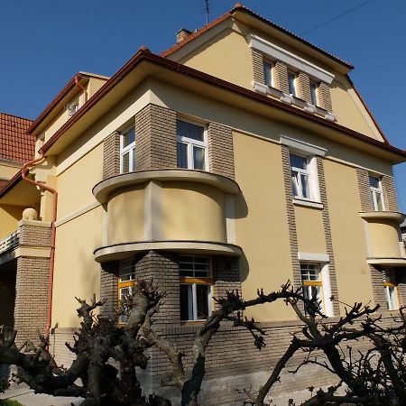 Apartment Trebon Bagian luar foto