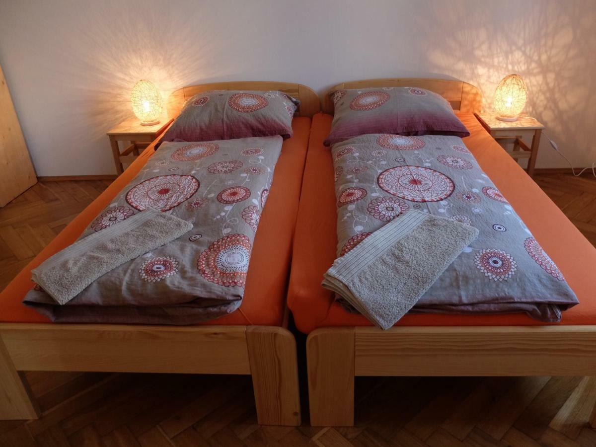 Apartment Trebon Bagian luar foto