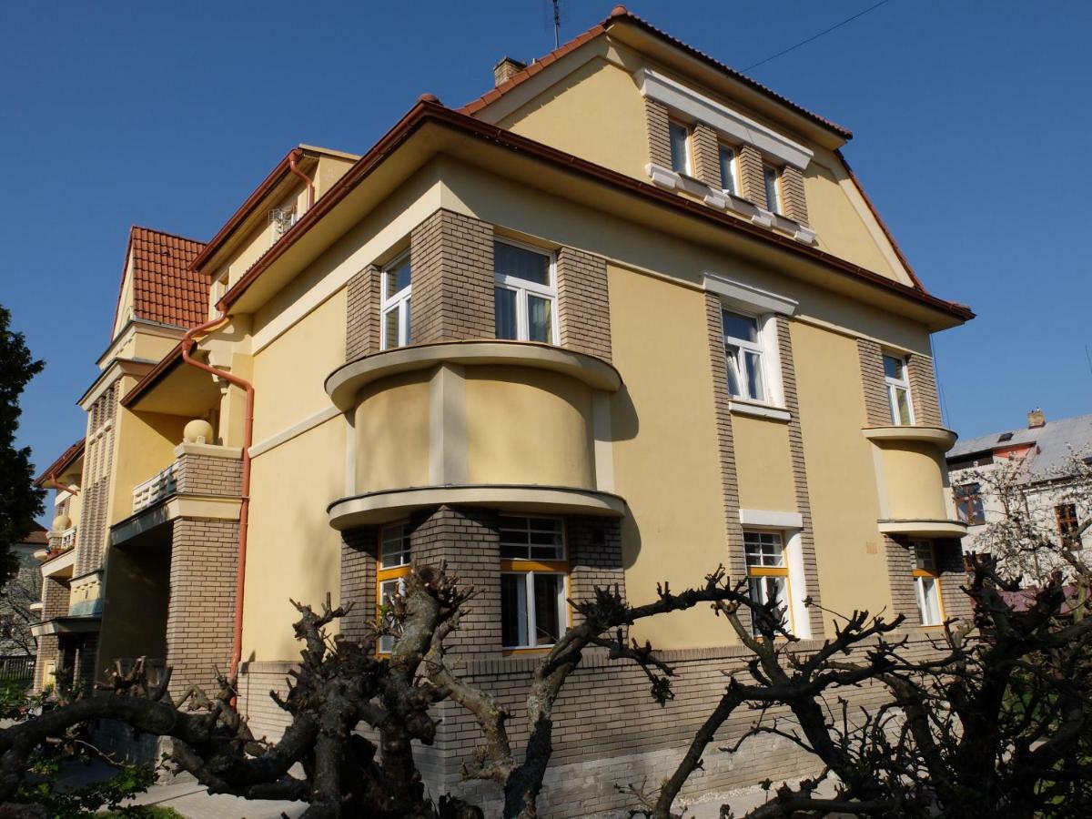 Apartment Trebon Bagian luar foto