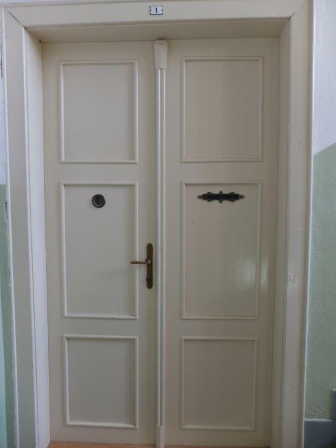 Apartment Trebon Bagian luar foto